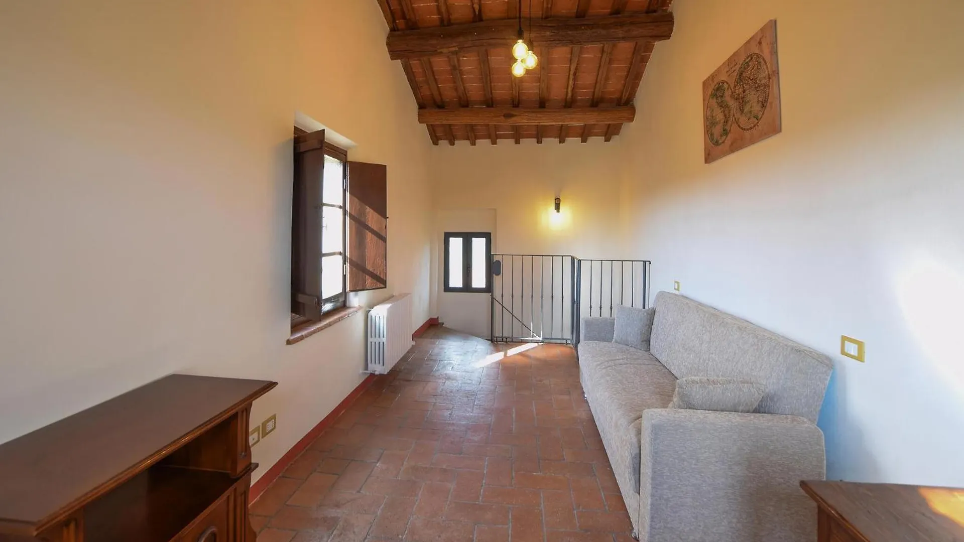 4 Bedroom Amazing Home In Cortona 0*,