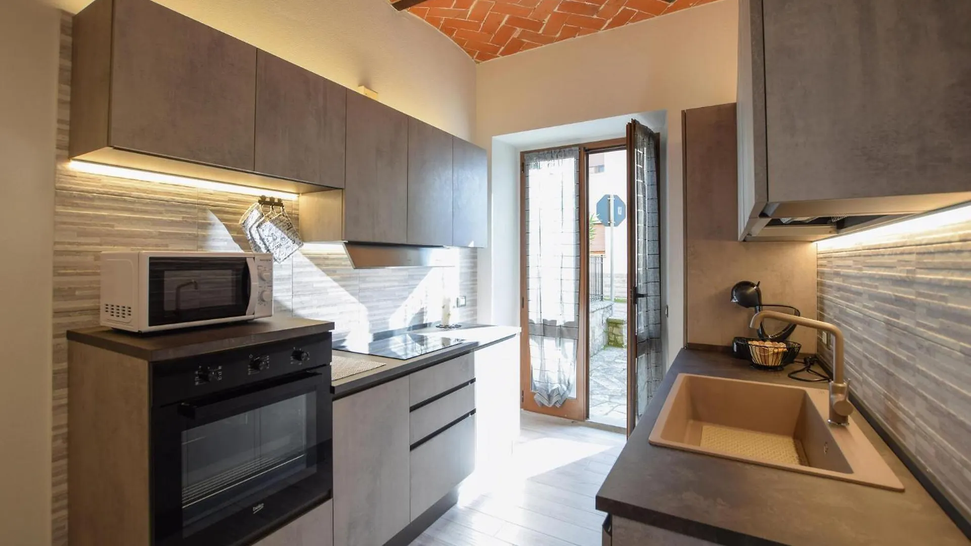 4 Bedroom Amazing Home In Cortona Holiday home